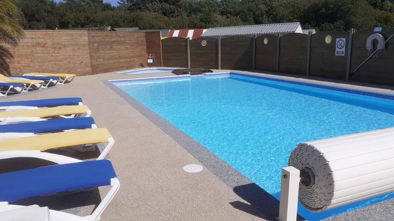 West Camping Hotel Perros-Guirec Bagian luar foto